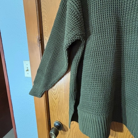 Zenana Outfitters Dk Olive Green Chunky Knit Cardigan - Picture 10 of 16